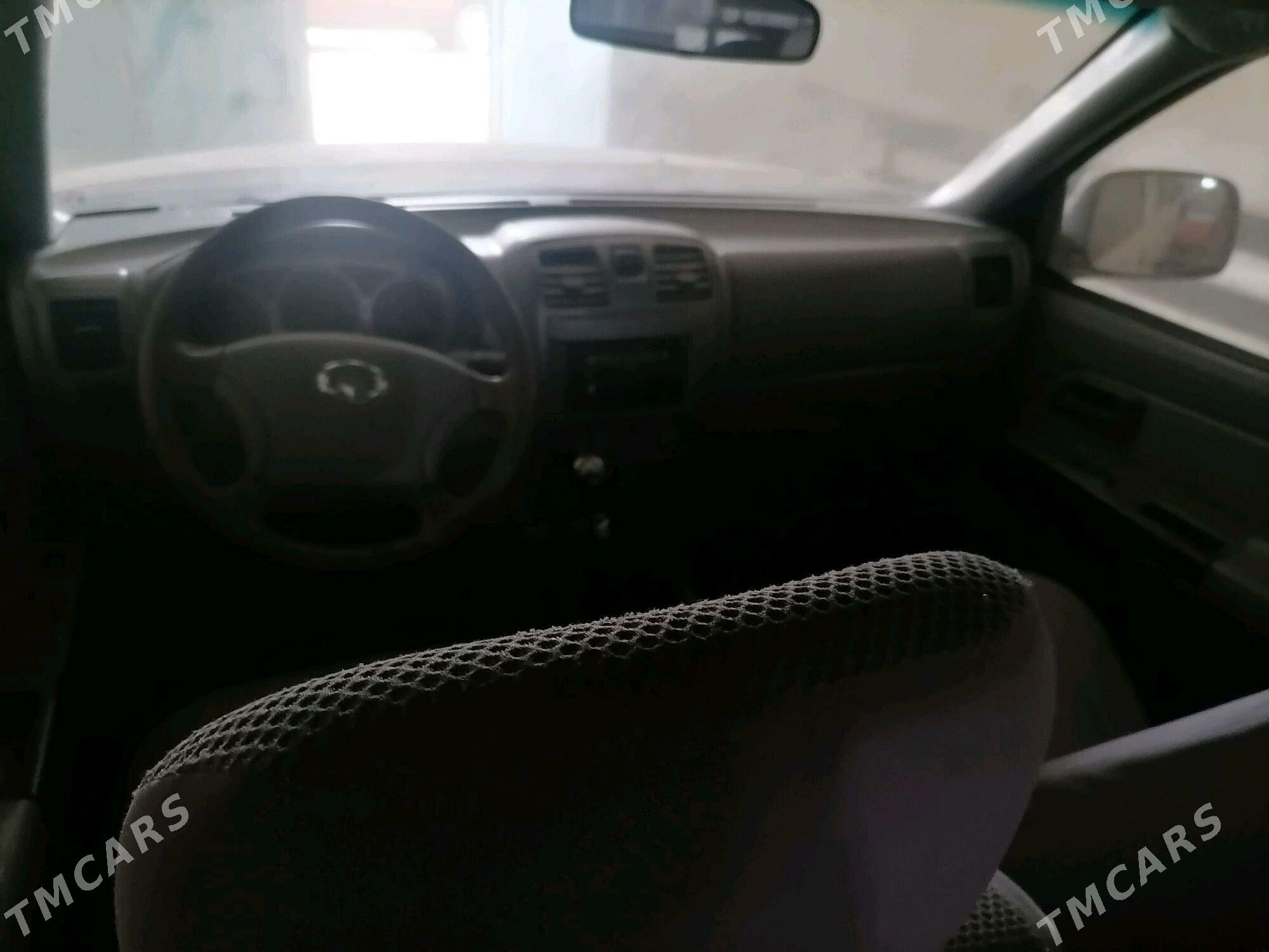 Toyota Hilux 2011 - 125 000 TMT - Дашогуз - img 4