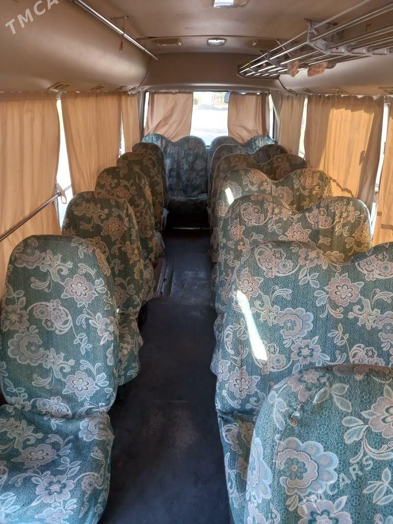 Mitsubishi Rosa 2003 - 300 025 TMT - Туркменабат - img 3