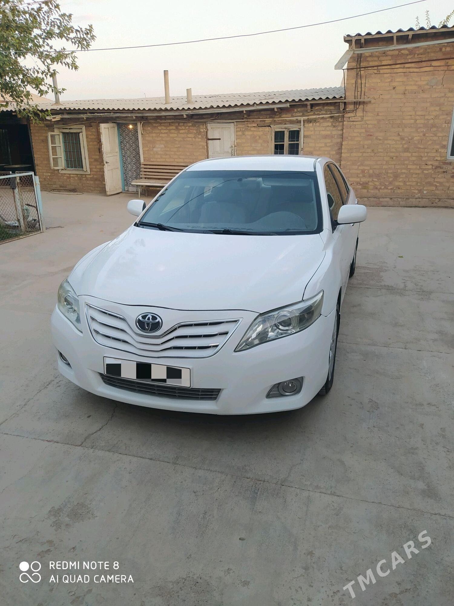 Toyota Camry 2010 - 145 000 TMT - Теджен - img 2