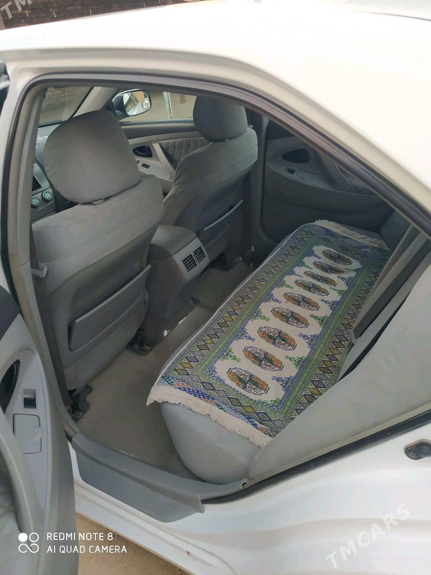 Toyota Camry 2010 - 145 000 TMT - Теджен - img 8