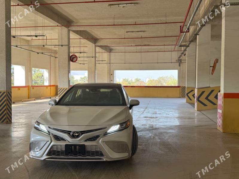 Toyota Camry 2023 - 570 000 TMT - Ашхабад - img 1