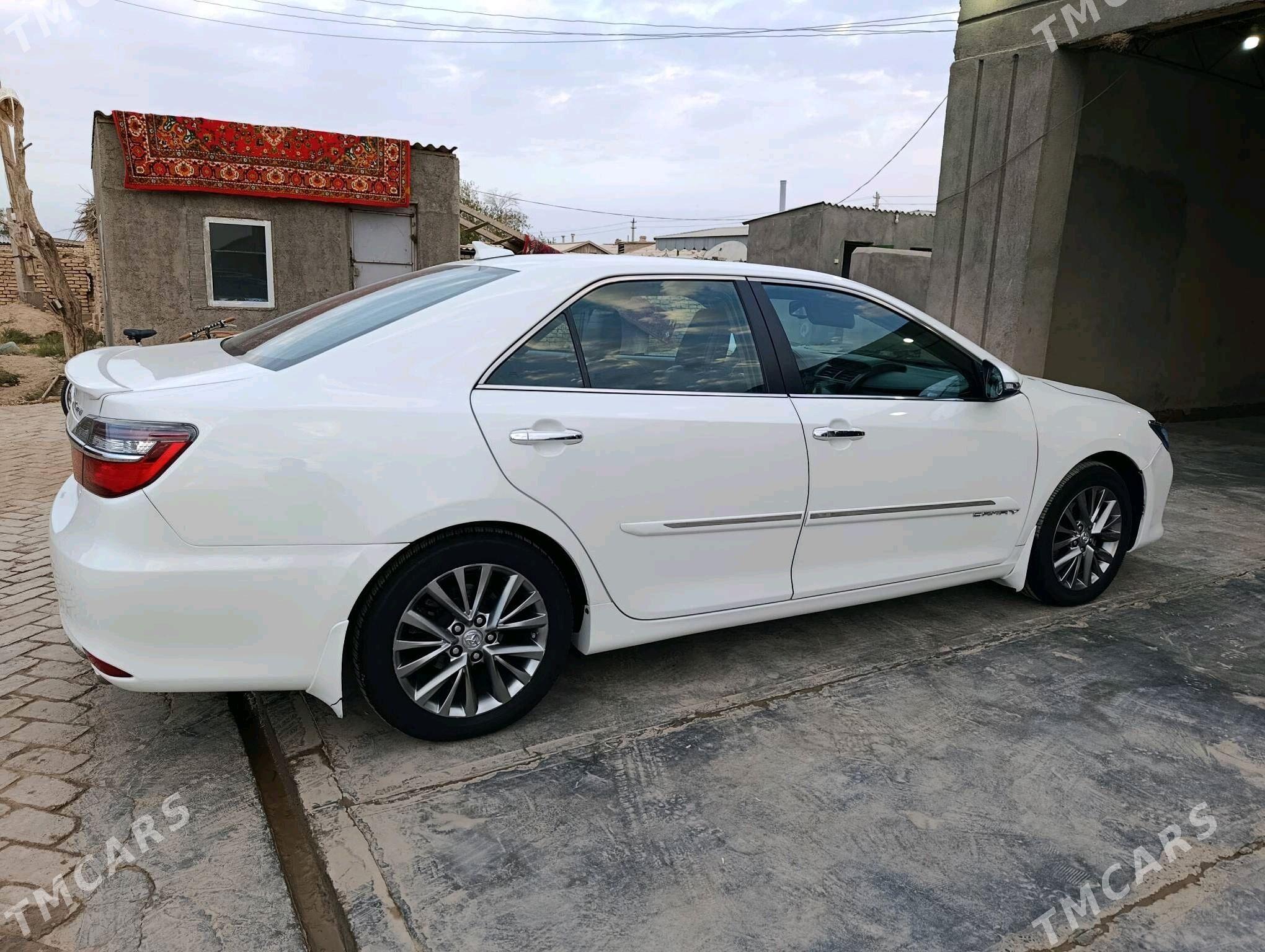 Toyota Camry 2013 - 350 000 TMT - Мары - img 9
