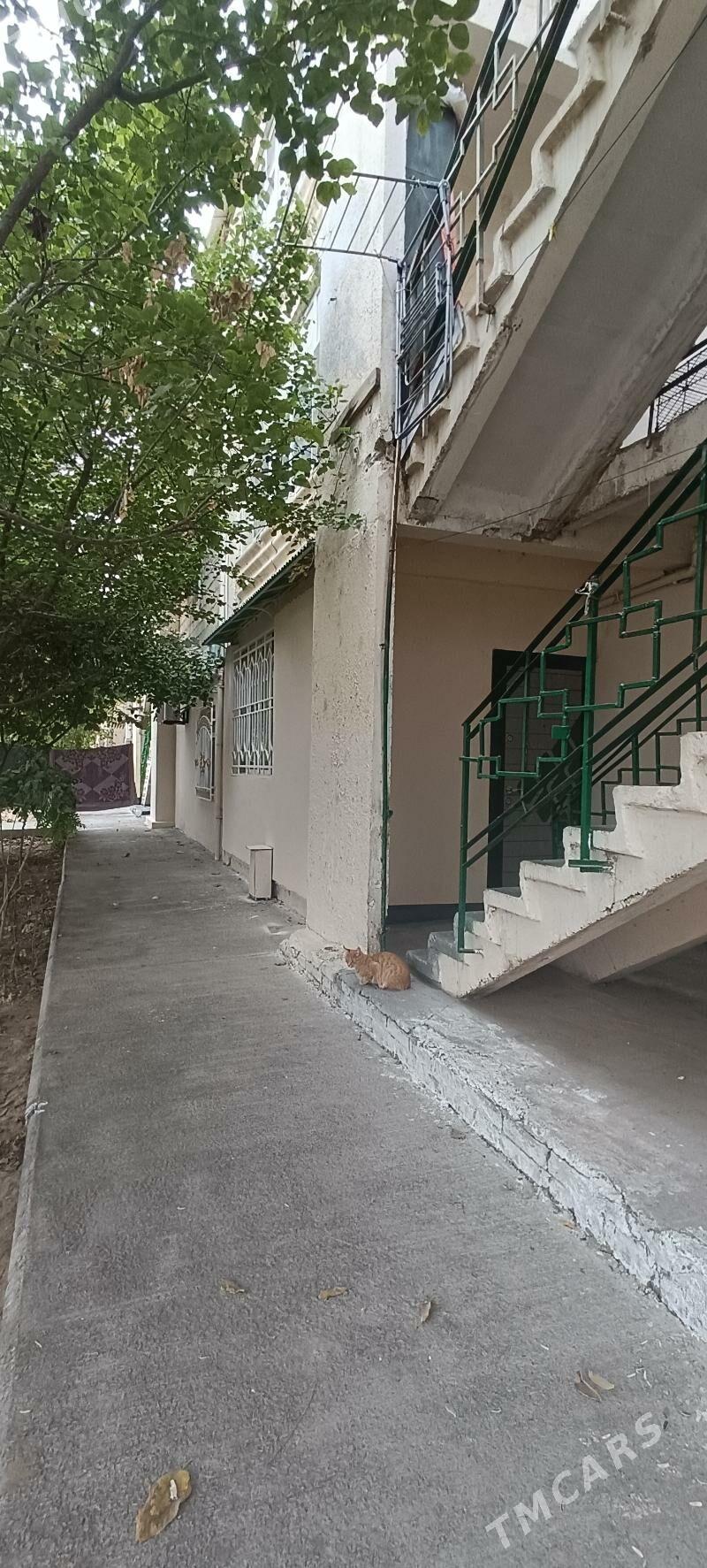 3 Мкр Кооперативный дом 1 этаж - 3 mkr - img 1