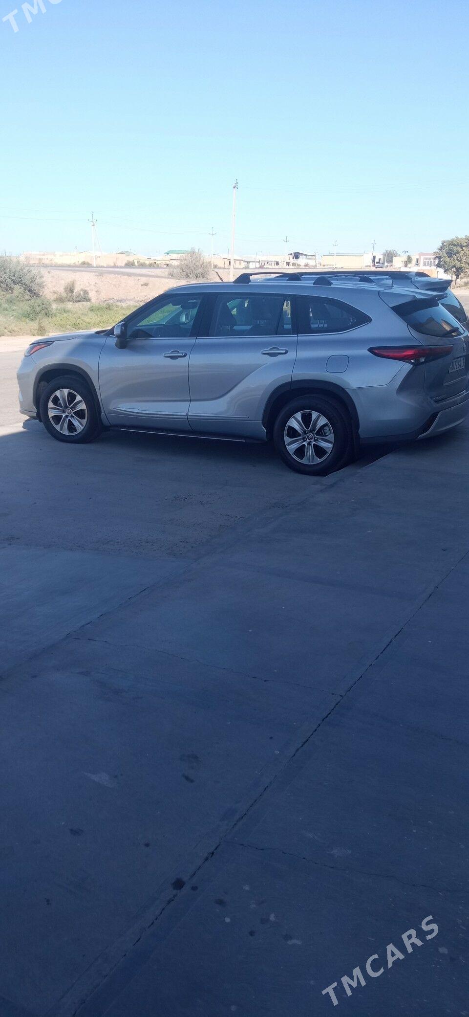 Toyota Highlander 2021 - 610 000 TMT - Dänew - img 4