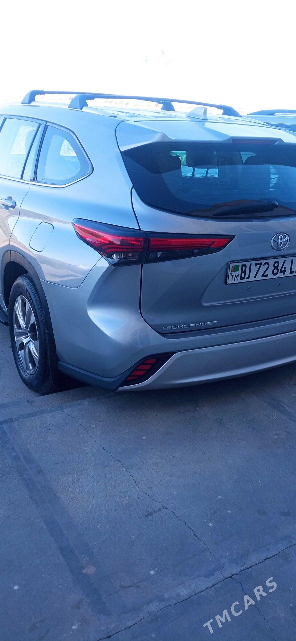 Toyota Highlander 2021 - 610 000 TMT - Dänew - img 1