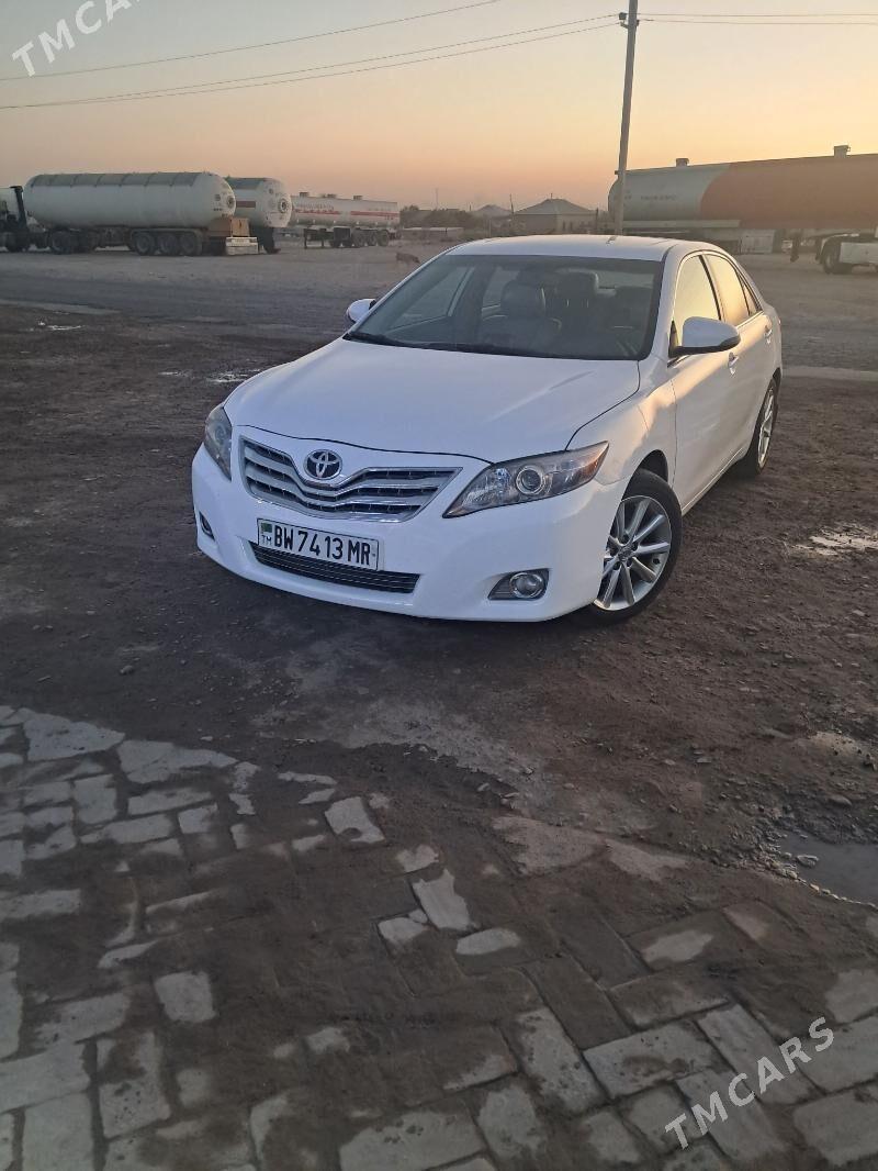 Toyota Camry 2010 - 195 000 TMT - Мары - img 4