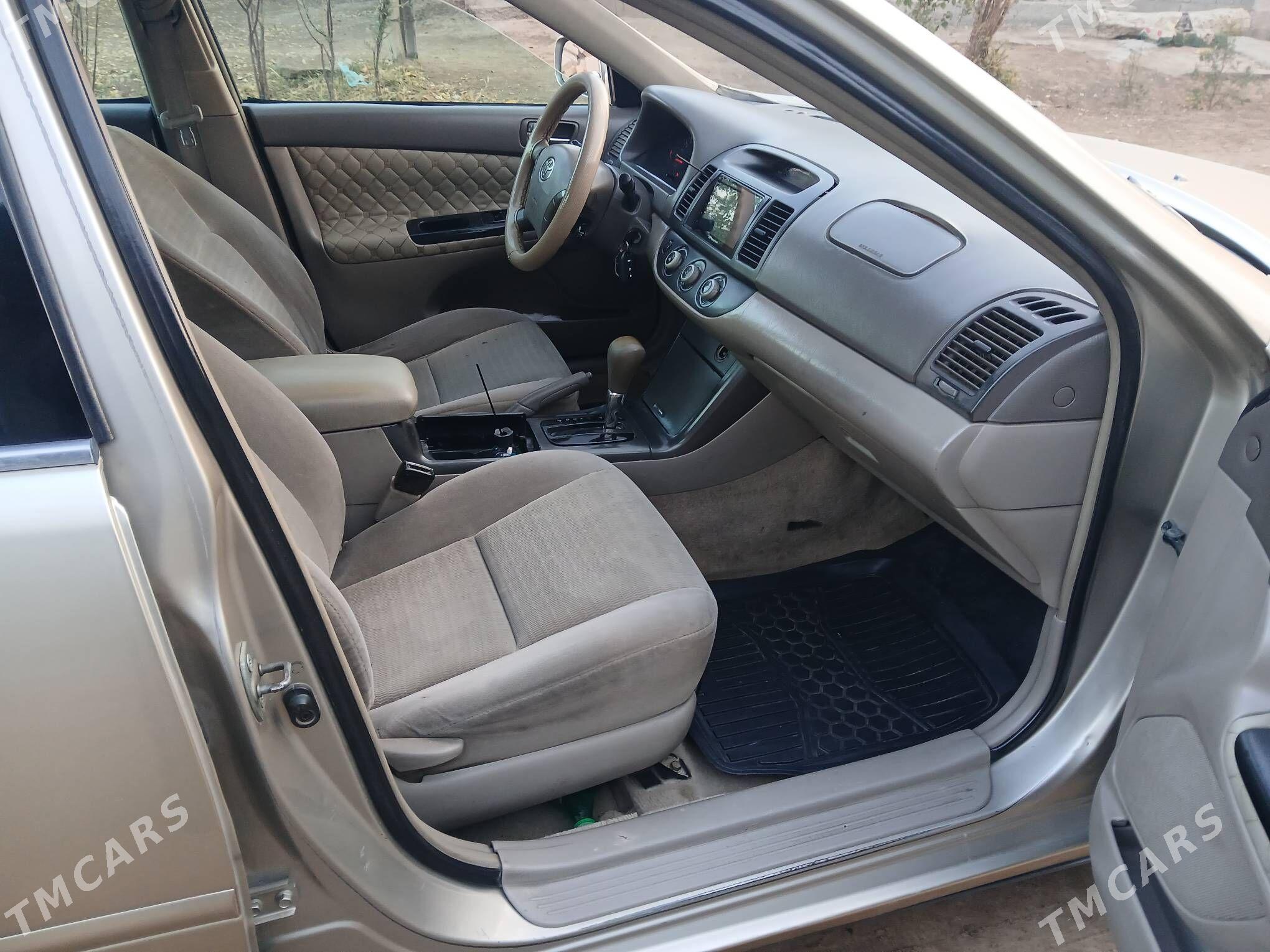 Toyota Camry 2005 - 167 000 TMT - Köneürgenç - img 10