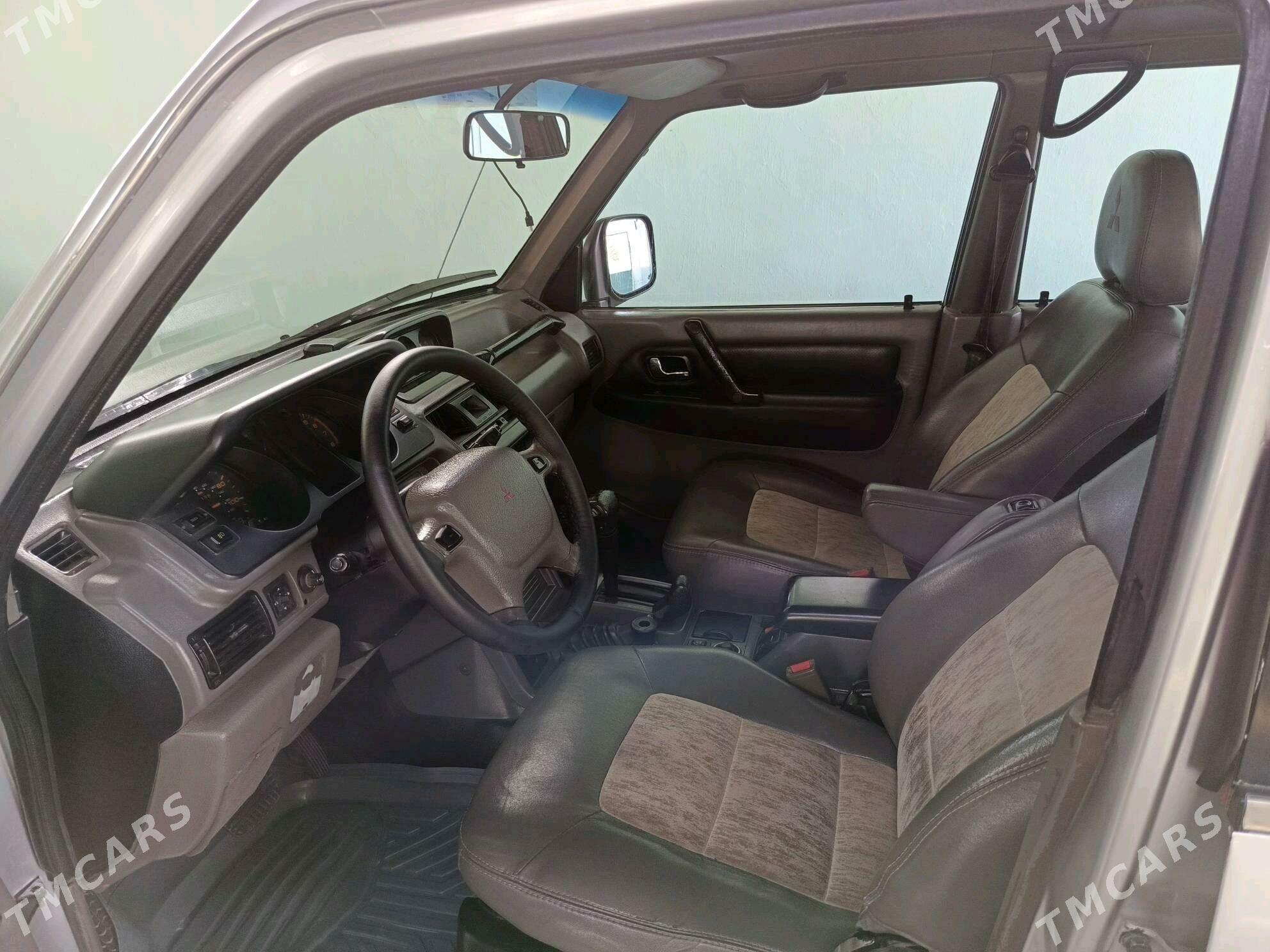 Mitsubishi Montero 1995 - 110 000 TMT - Balkanabat - img 5