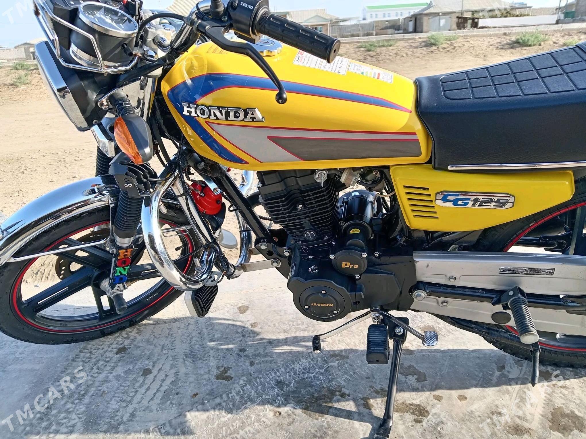 Honda Element 2011 - 15 000 TMT - Эсенгулы - img 1