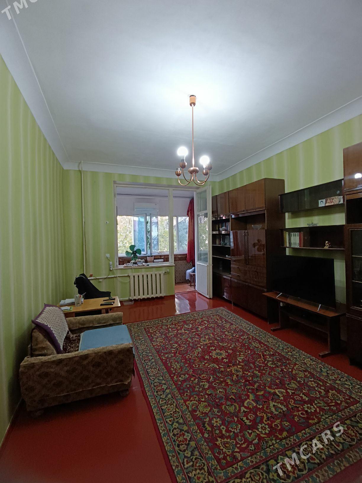 2 КОМ-57м²,3 ЭТ. 30 МКР! - 30 мкр - img 1