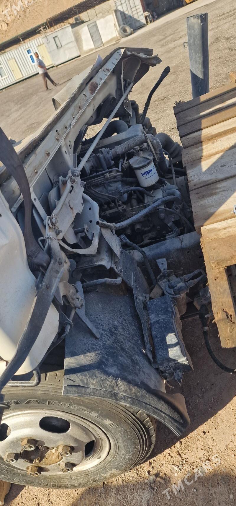 Mitsubishi Canter 2002 - 100 000 TMT - Türkmenbaşy - img 4