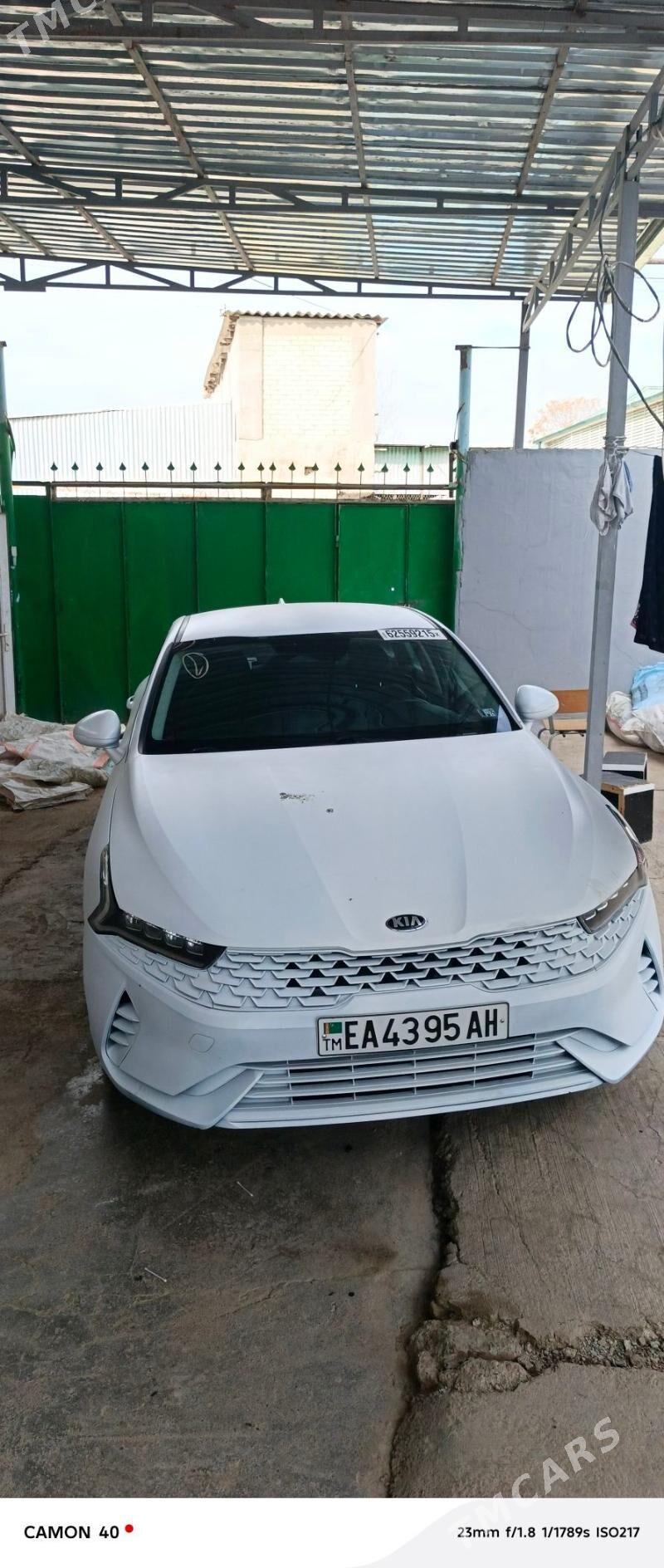 Kia K5 2021 - 240 000 TMT - Hitrowka - img 1
