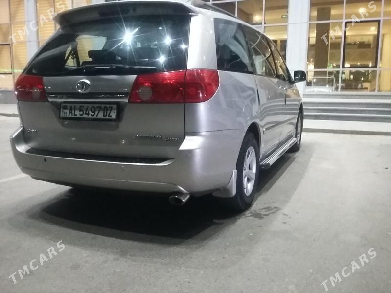Toyota Sienna 2006 - 300 000 TMT - Дашогуз - img 3