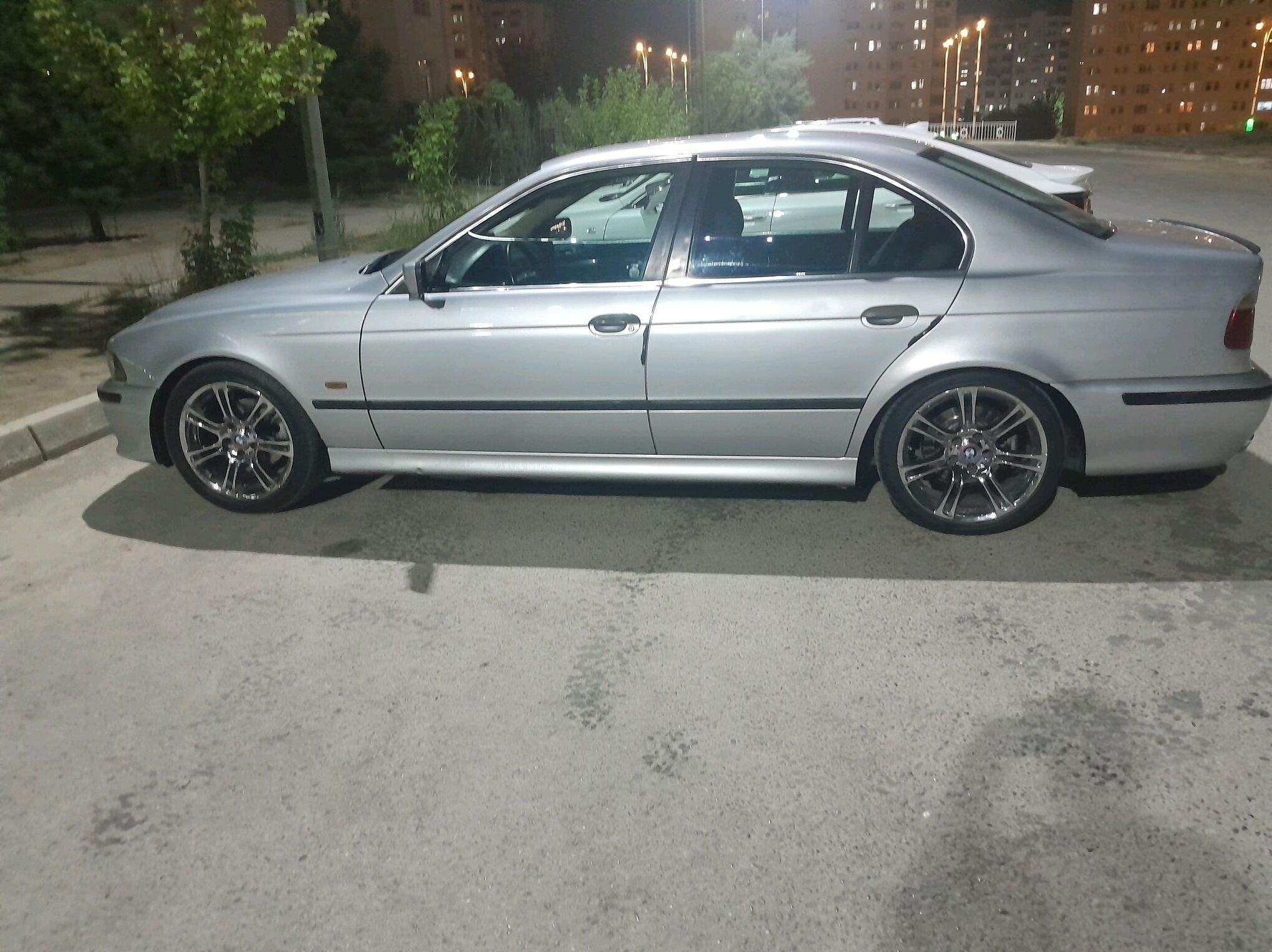 BMW E39 1998 - 110 000 TMT - Aşgabat - img 2