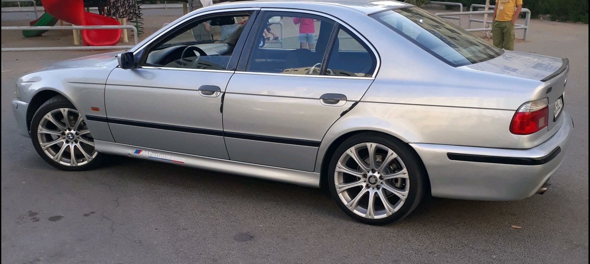 BMW E39 1998 - 110 000 TMT - Aşgabat - img 3