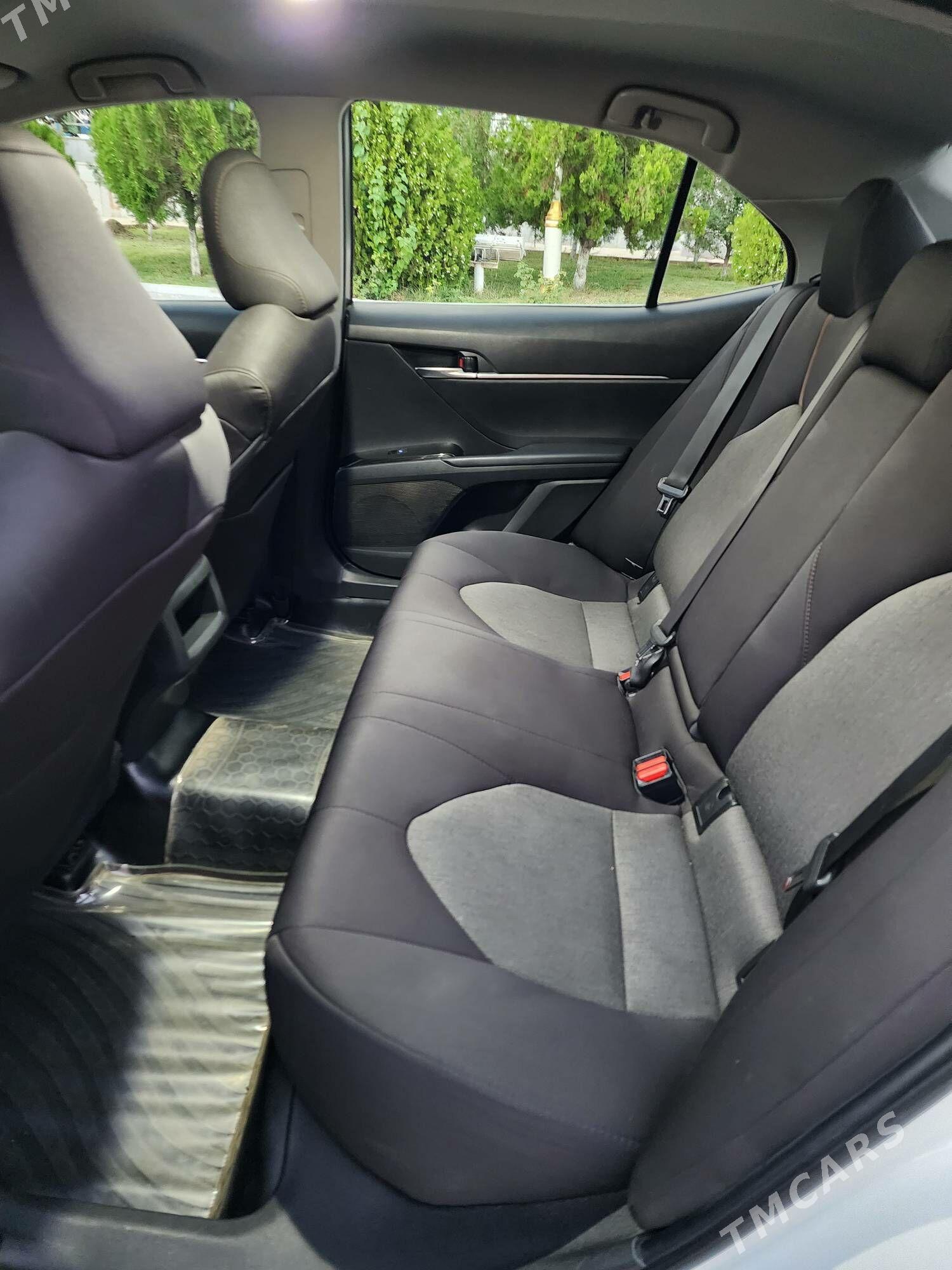 Toyota Camry 2018 - 285 000 TMT - Çehow köç. (A.Nyýazow şaýoly) - img 4