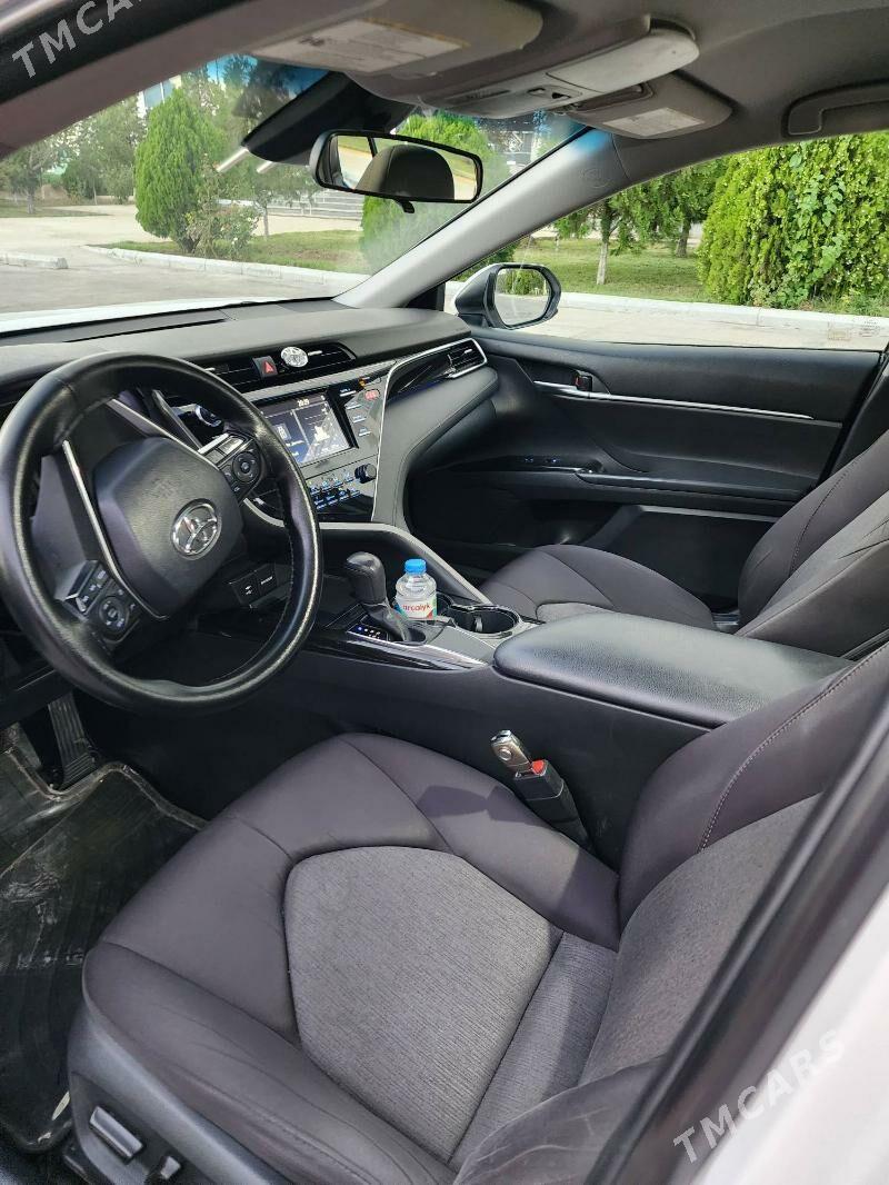 Toyota Camry 2018 - 285 000 TMT - Çehow köç. (A.Nyýazow şaýoly) - img 3