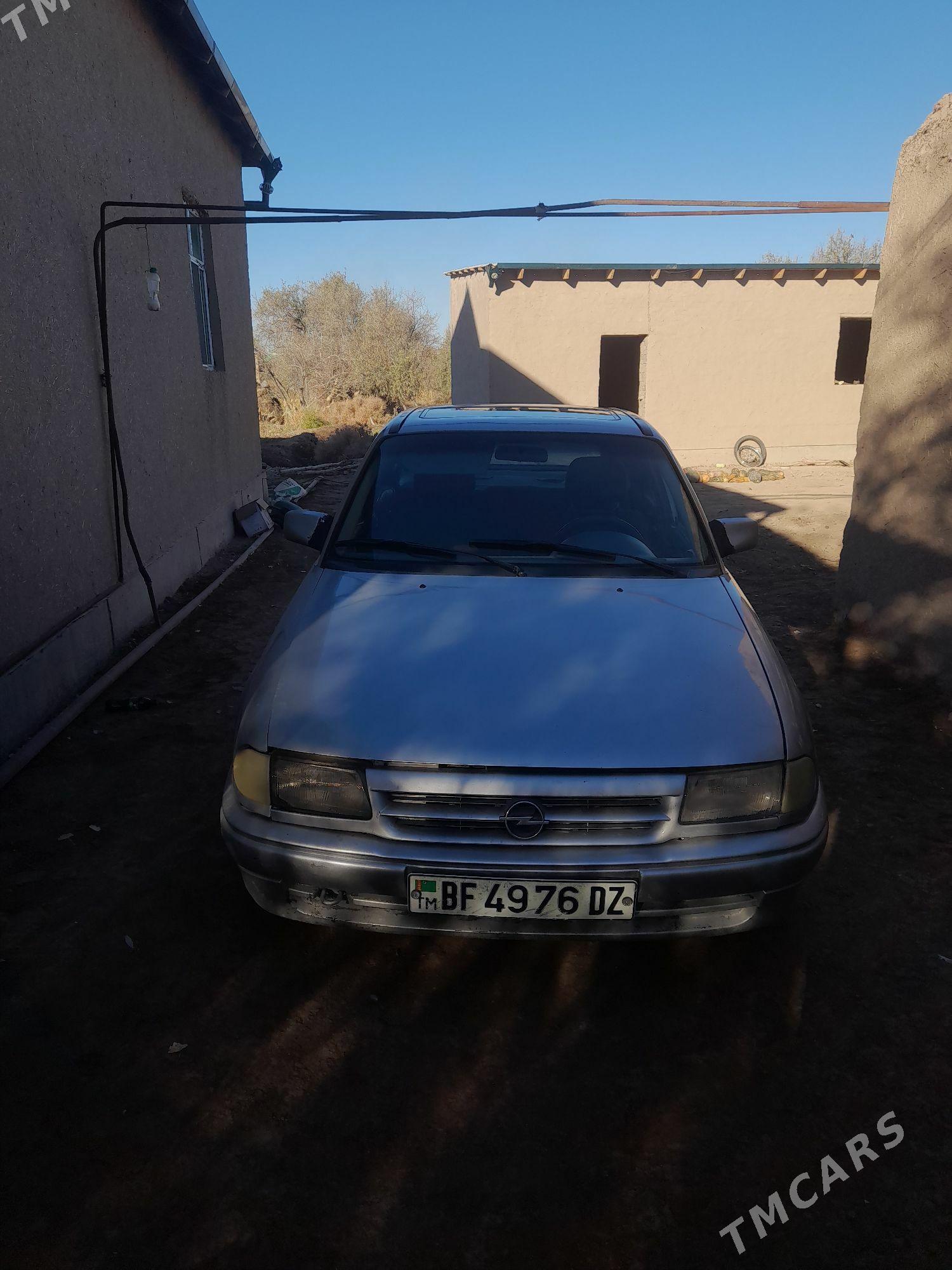 Opel Astra 1992 - 30 000 TMT - Boldumsaz - img 3