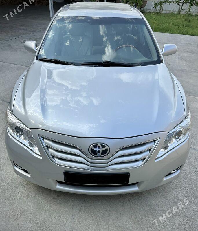 Toyota Camry 2010 - 255 000 TMT - Мары - img 1