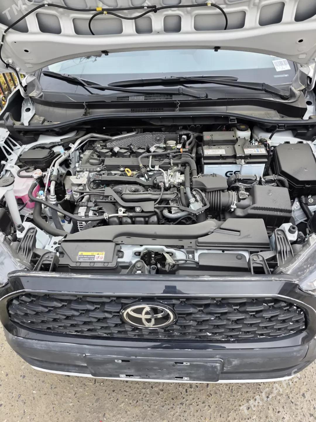 Toyota Corolla Cross 2025 - 405 000 TMT - Türkmenabat - img 7