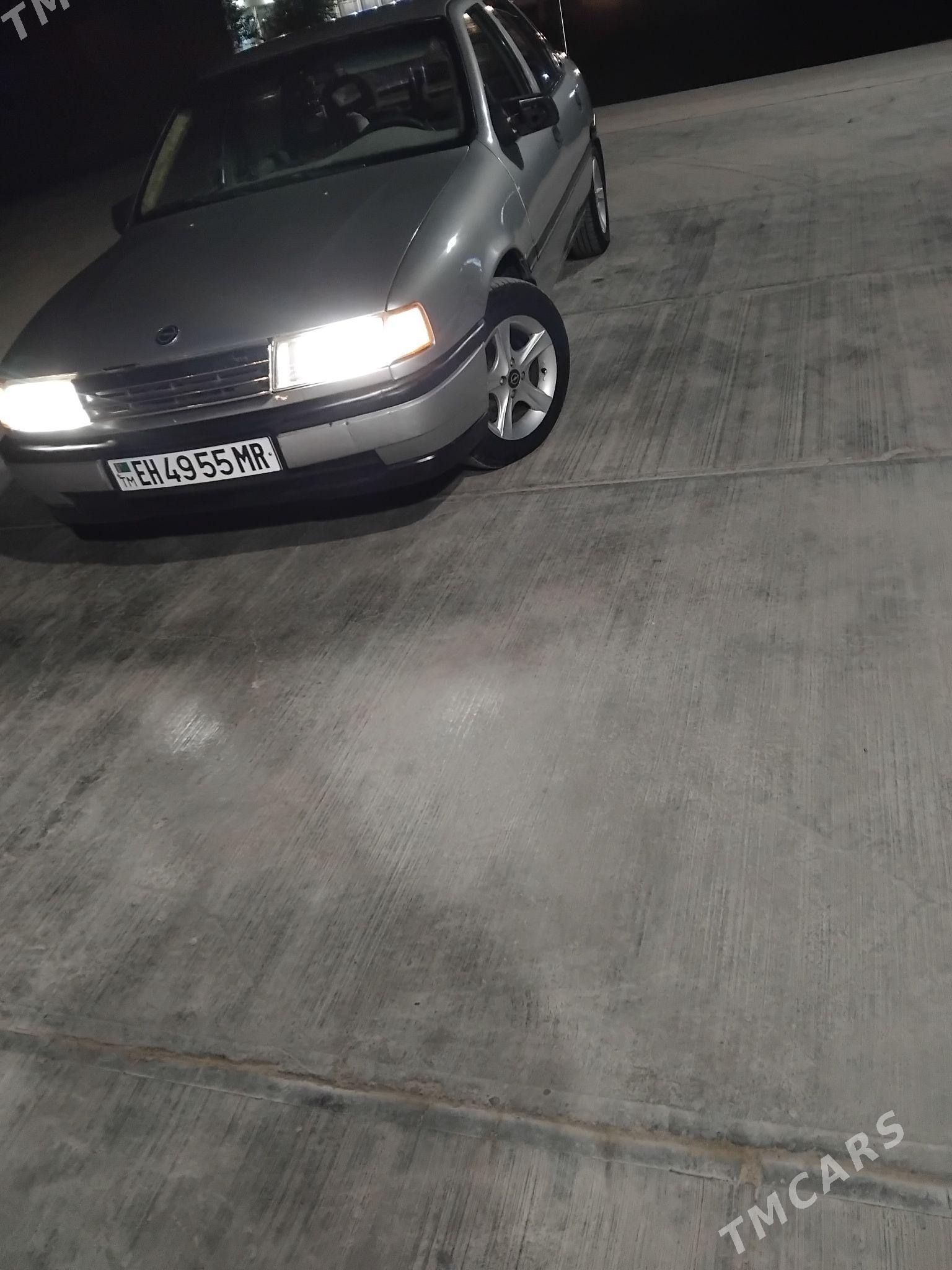 Opel Vectra 1989 - 28 000 TMT - Мары - img 1