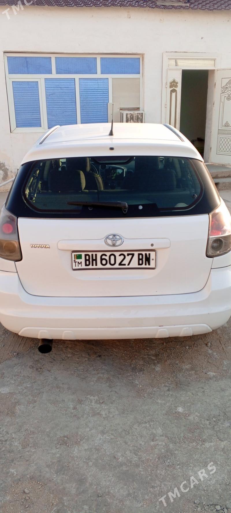 Toyota Matrix 2004 - 102 000 TMT - Balkanabat - img 4