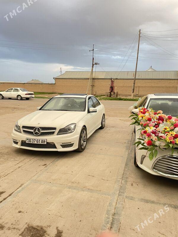 Mercedes-Benz C350 2011 - 209 000 TMT - Aşgabat - img 5