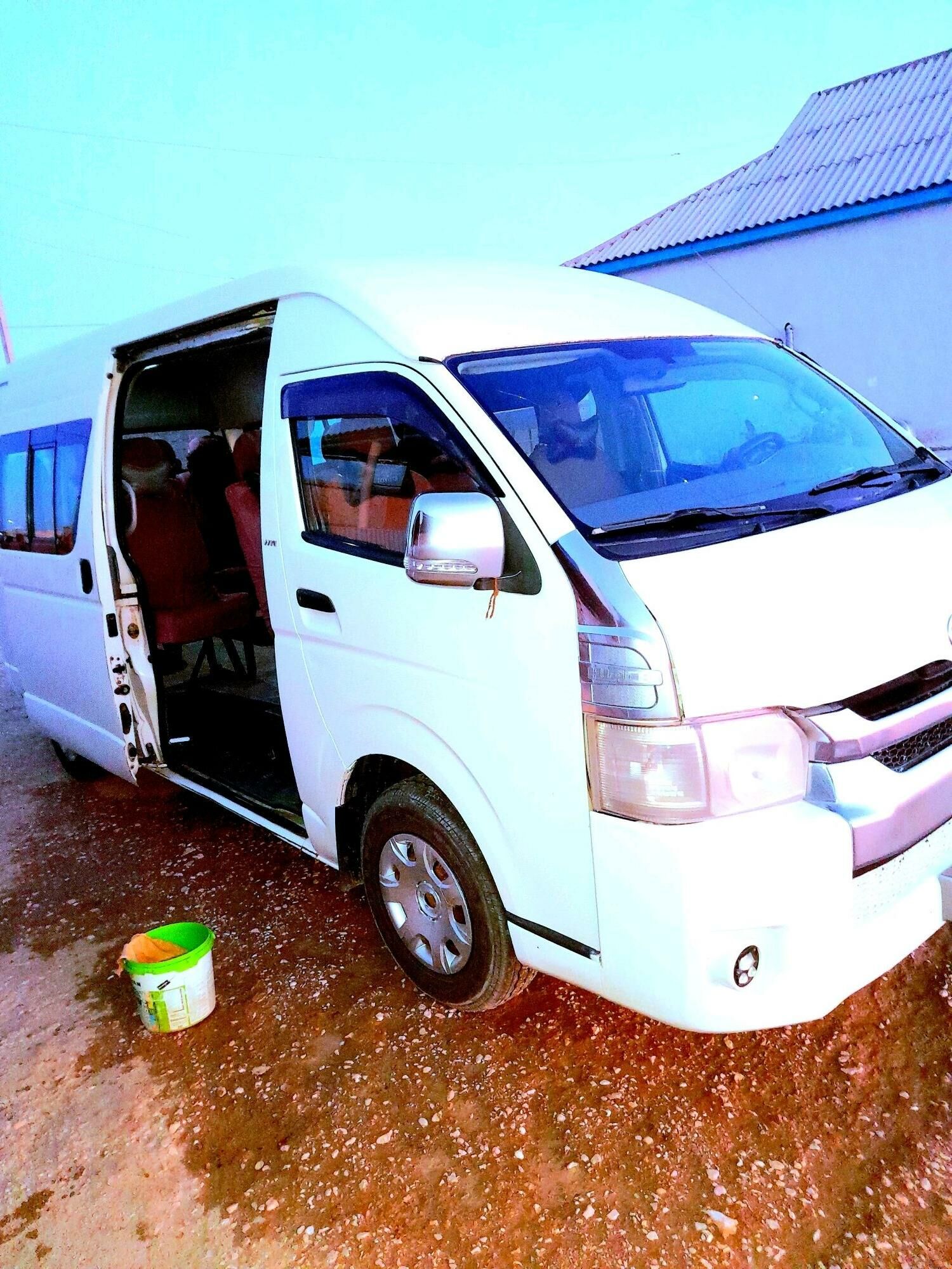 Toyota Hiace 2008 - 300 000 TMT - Balkanabat - img 3