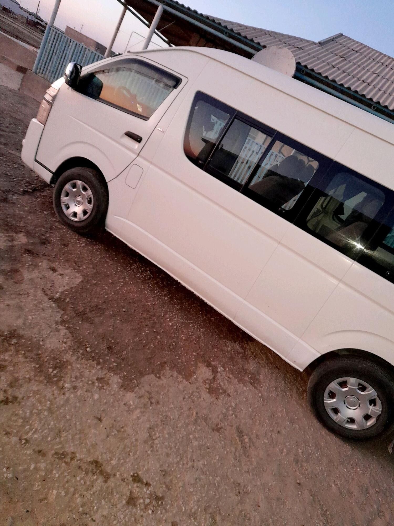 Toyota Hiace 2008 - 300 000 TMT - Balkanabat - img 5