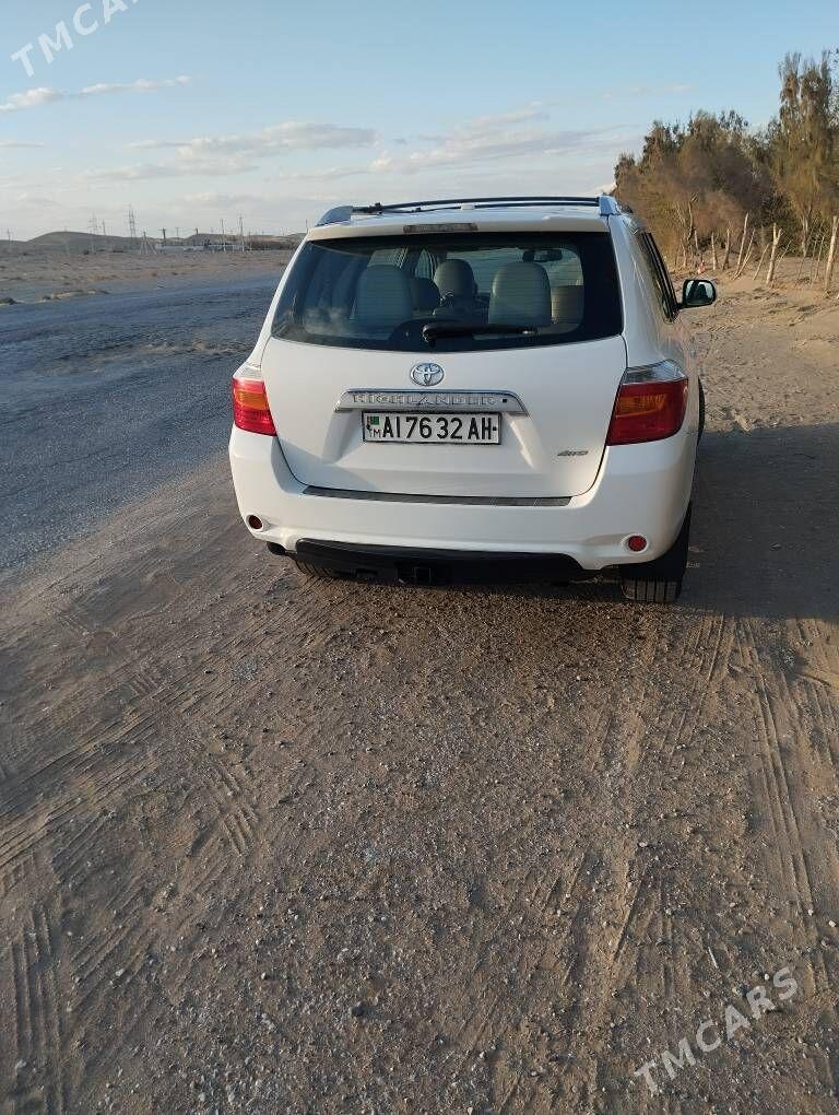 Toyota Highlander 2010 - 280 000 TMT - Ak bugdaý etraby - img 9