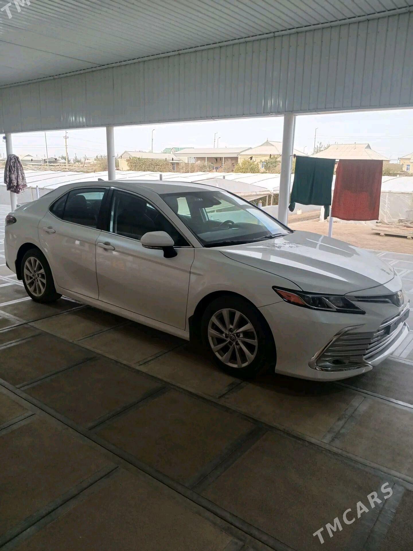 Toyota Camry 2022 - 350 000 TMT - Мары - img 2