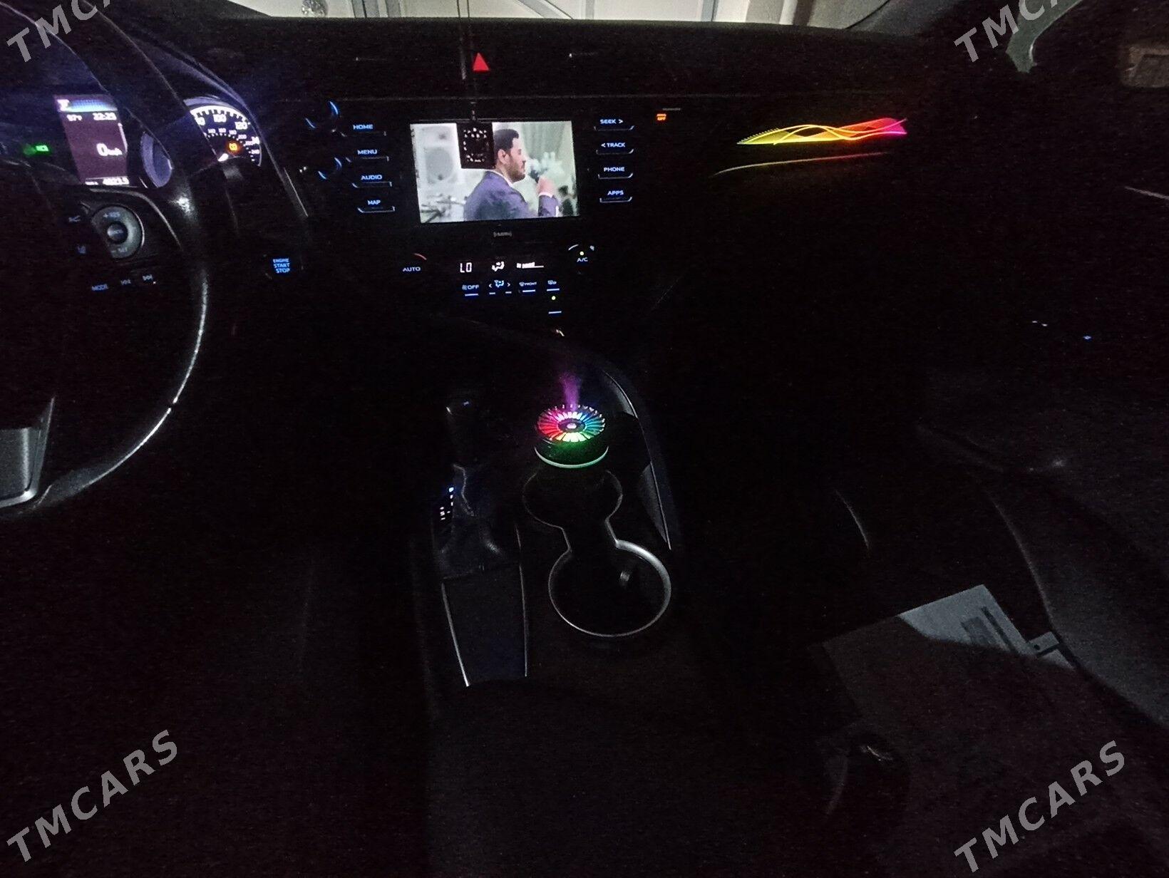 Toyota Camry 2020 - 295 000 TMT - Atatürk köç. - img 5