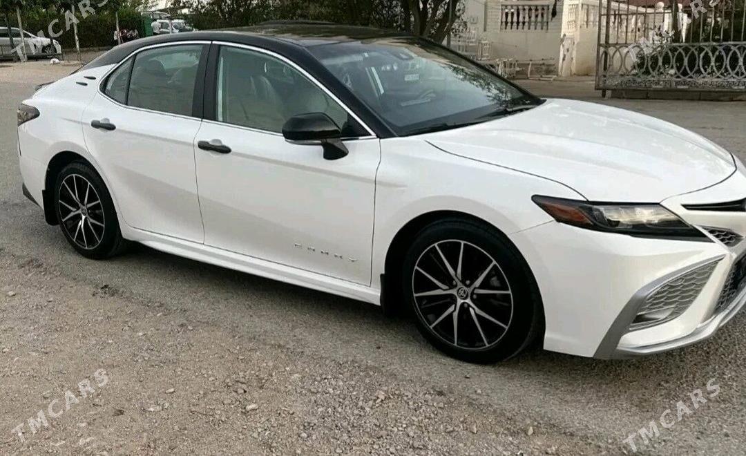 Toyota Camry 2022 - 350 000 TMT - Balkanabat - img 4