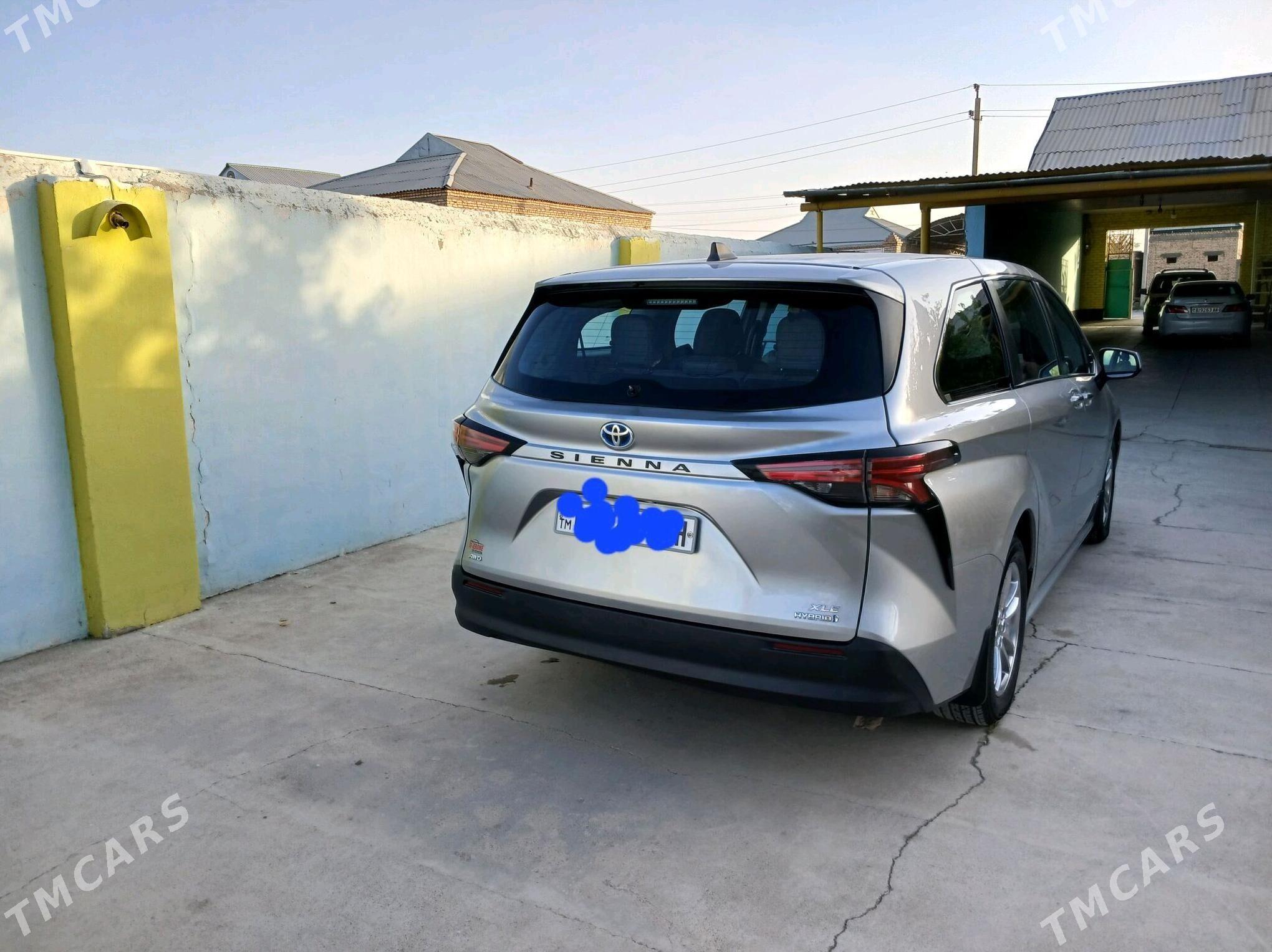 Toyota Sienna 2021 - 560 000 TMT - Kaka - img 2