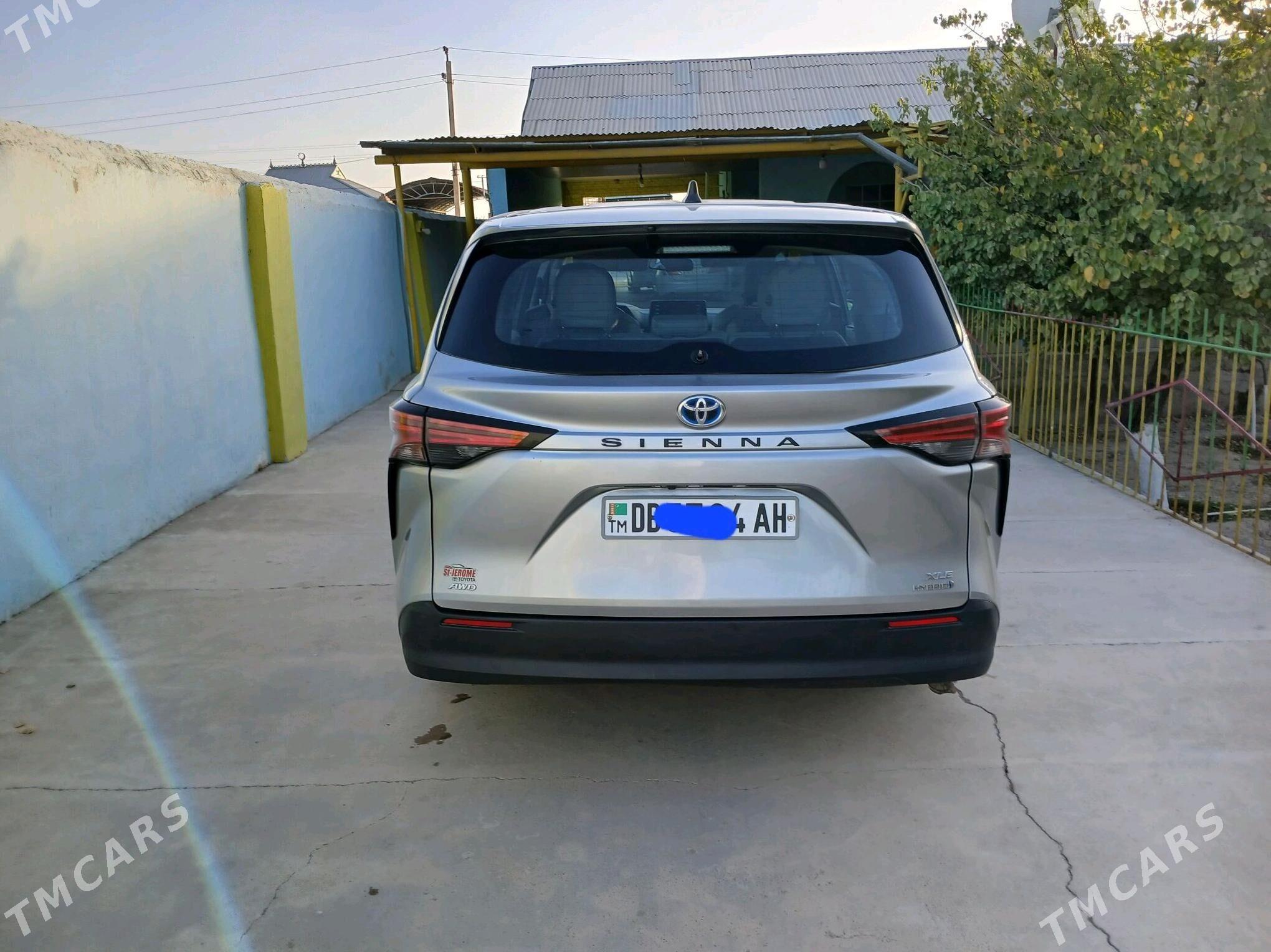 Toyota Sienna 2021 - 560 000 TMT - Kaka - img 3