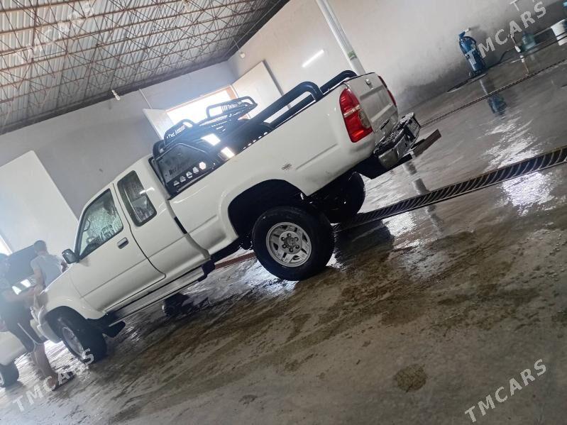 Toyota Hilux 1992 - 110 000 TMT - Jebel - img 3