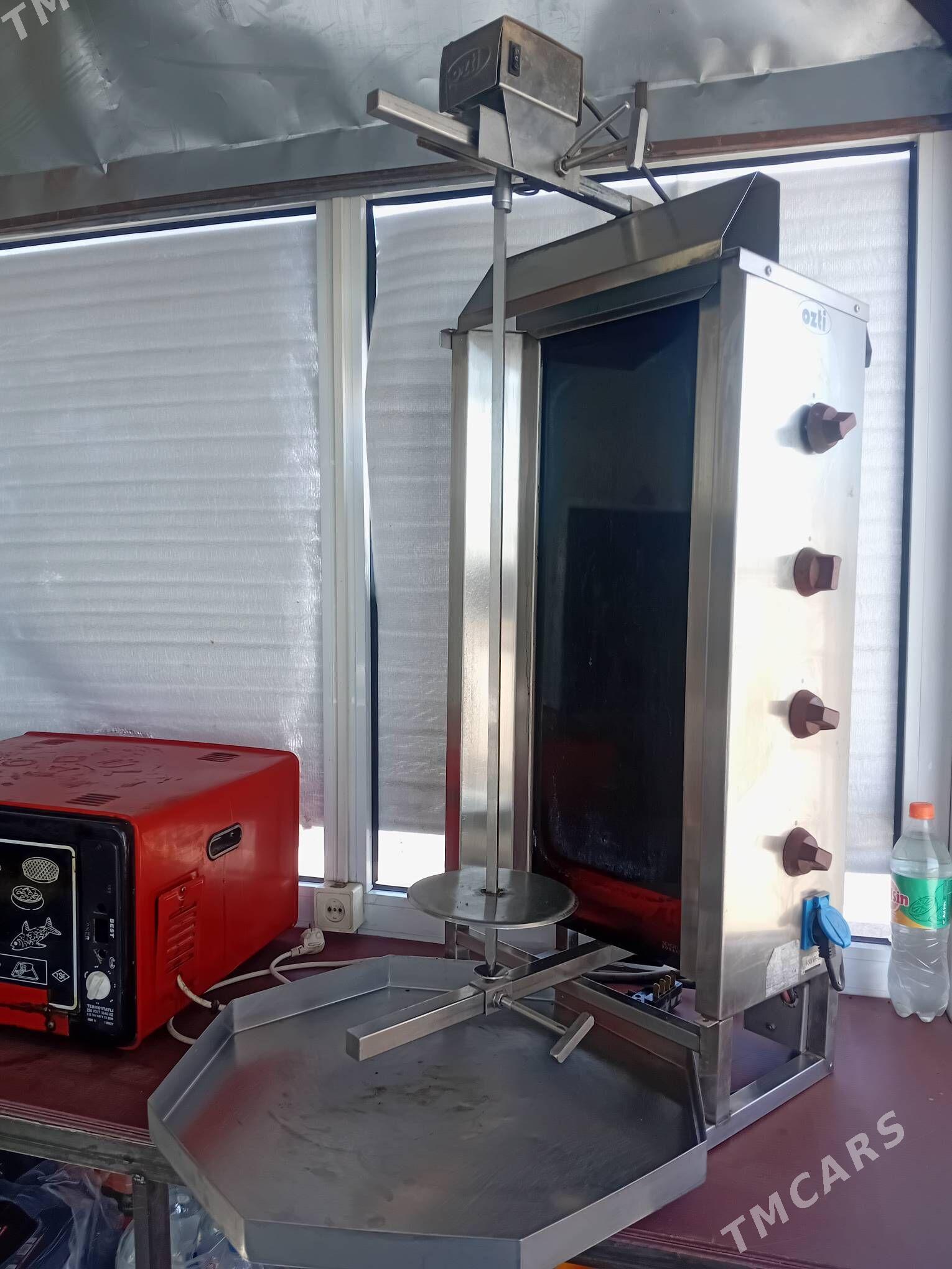 Döner aparat (Özti) - Джебел - img 1