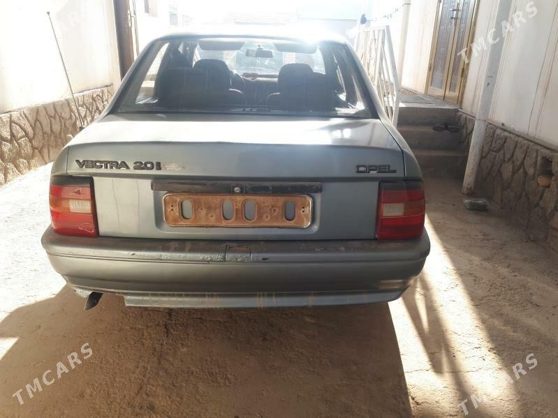 Opel Vectra 1989 - 30 000 TMT - етр. Туркменбаши - img 4