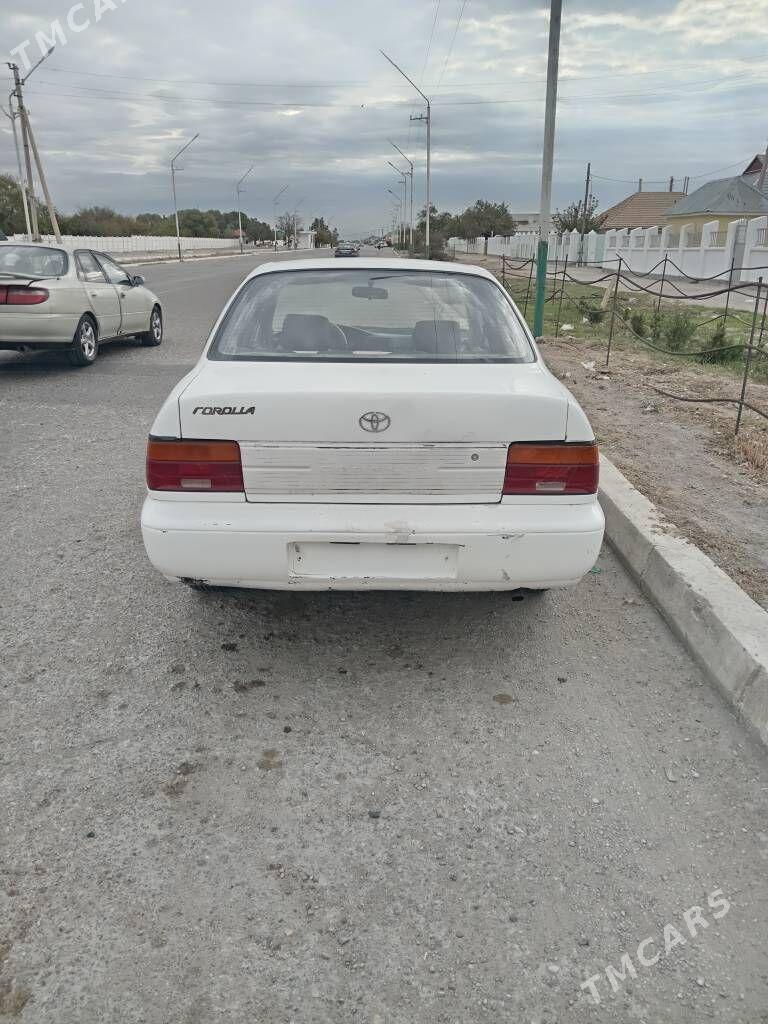 Toyota Corolla 1997 - 65 000 TMT - Балканабат - img 3