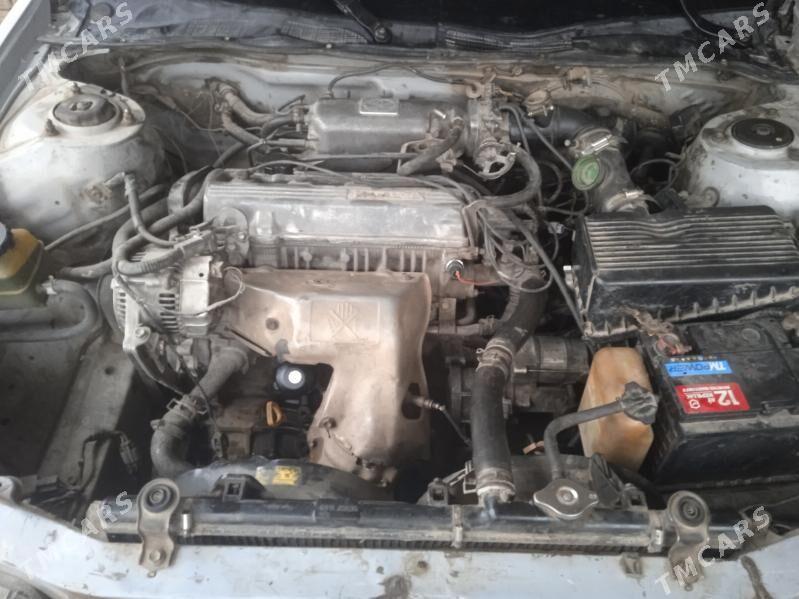 Toyota Camry 1995 - 55 000 TMT - Сакар - img 1