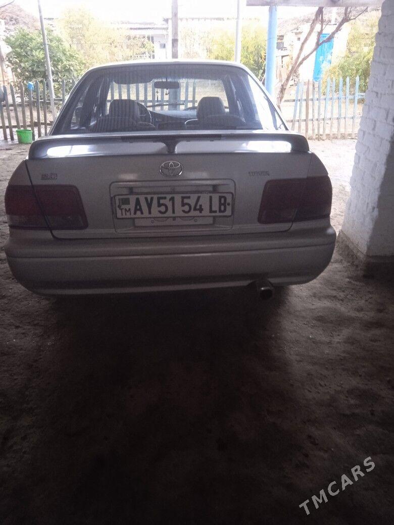 Toyota Camry 1995 - 55 000 TMT - Сакар - img 3