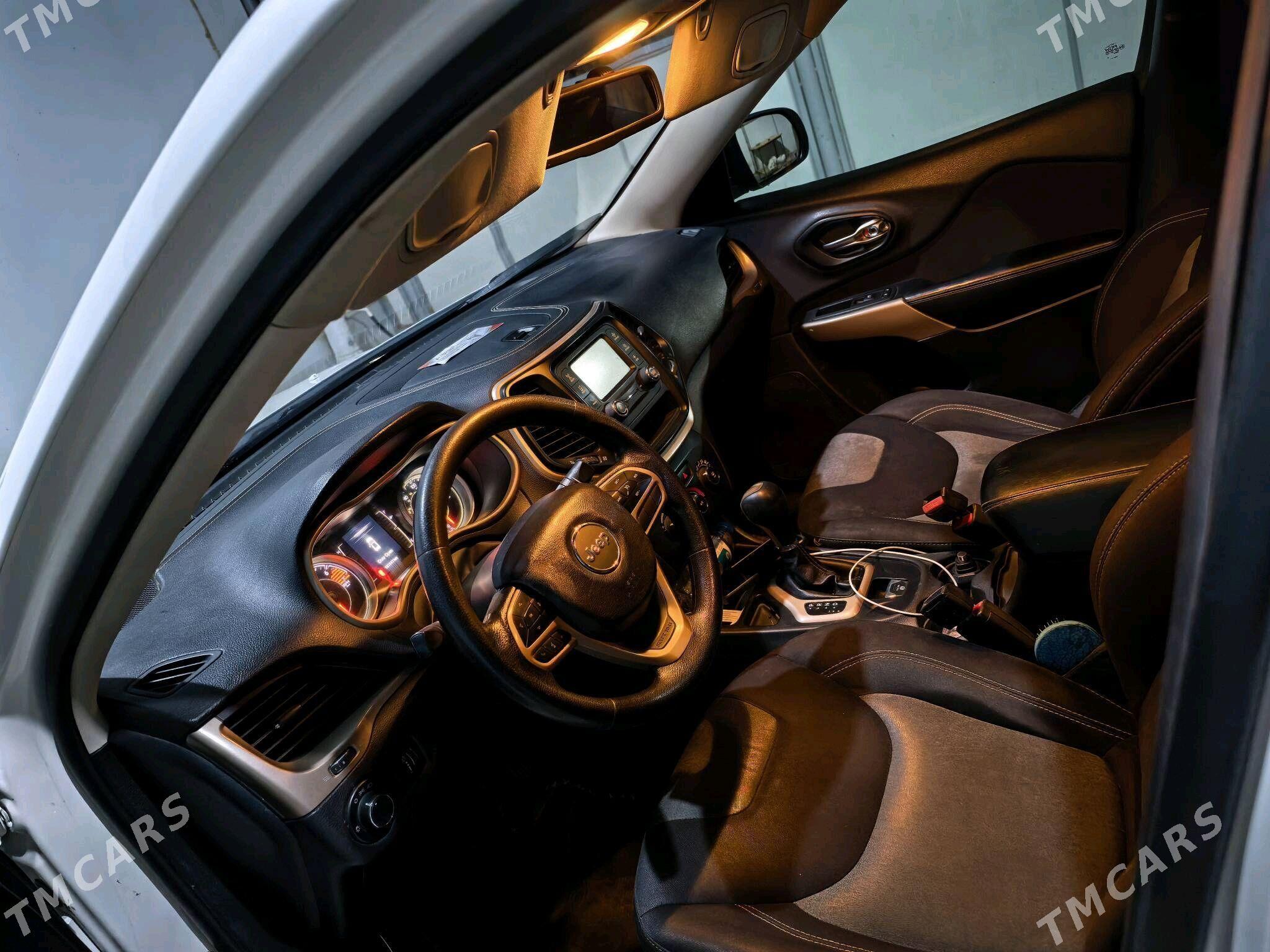 Jeep Cherokee 2017 - 181 000 TMT - Mary - img 5