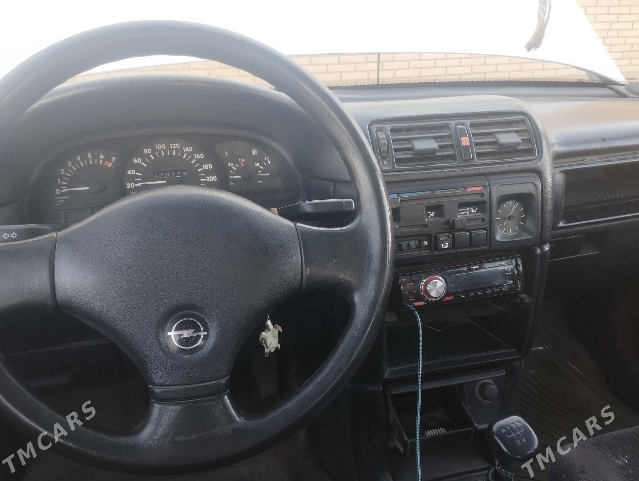 Opel Vectra 1991 - 35 000 TMT - Векильбазар - img 2