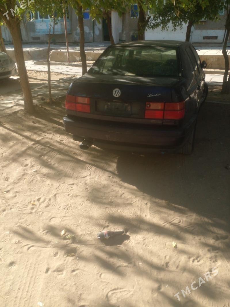 Volkswagen Jetta 1992 - 25 000 TMT - Сейди - img 4