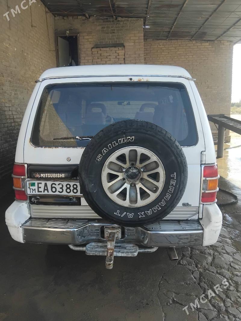 Mitsubishi Pajero 1993 - 60 000 TMT - Hojambaz - img 4