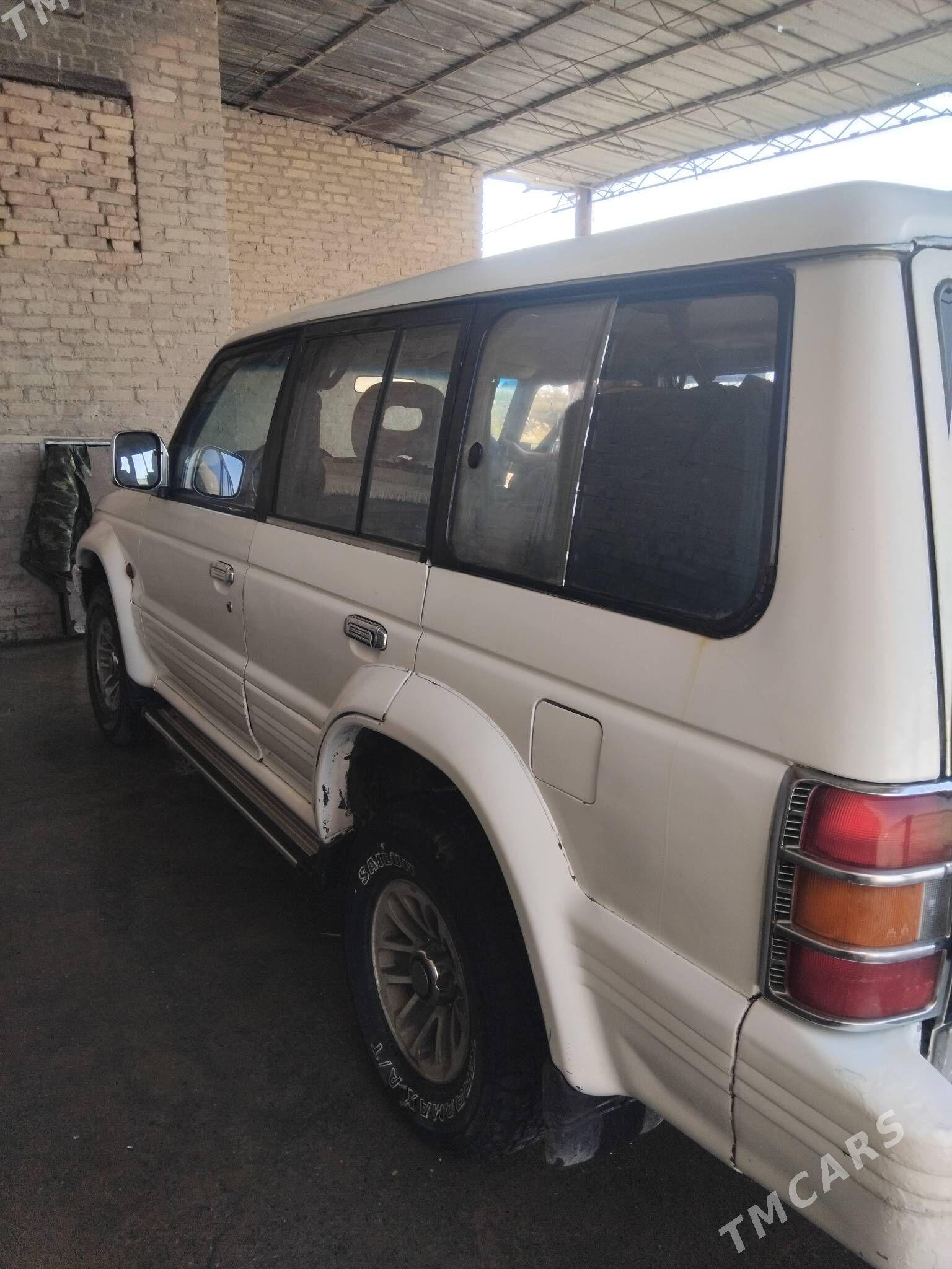 Mitsubishi Pajero 1993 - 60 000 TMT - Hojambaz - img 3