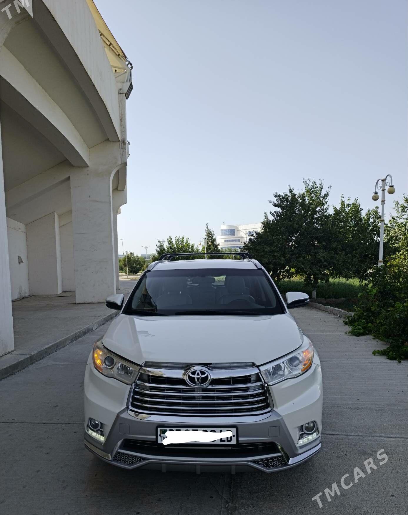 Toyota Highlander 2016 - 440 000 TMT - Чарджоу - img 1