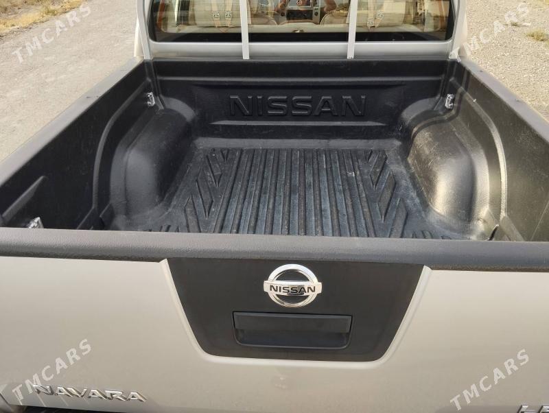 Nissan Navara 2014 - 230 000 TMT - Gyzylarbat - img 7