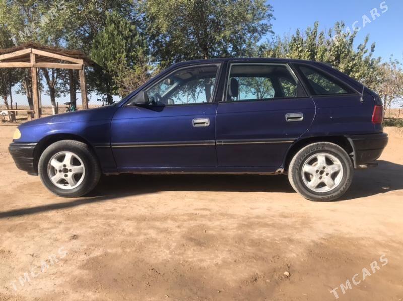 Opel Astra 1993 - 25 000 TMT - Дарганата - img 1
