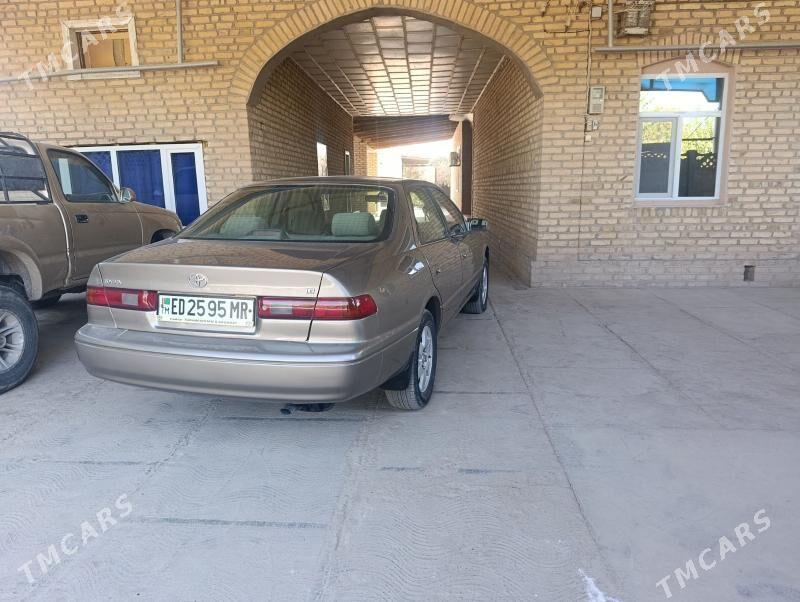 Toyota Camry 1999 - 135 000 TMT - Туркменгала - img 10